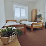 Pod Kostelickem بيت ضيافة Třebíč