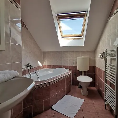 Pod Kostelíčkem Penzion