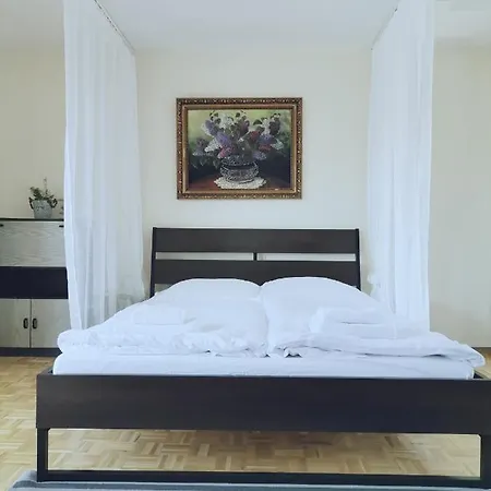 Pod Kostelíčkem 3* Třebíč