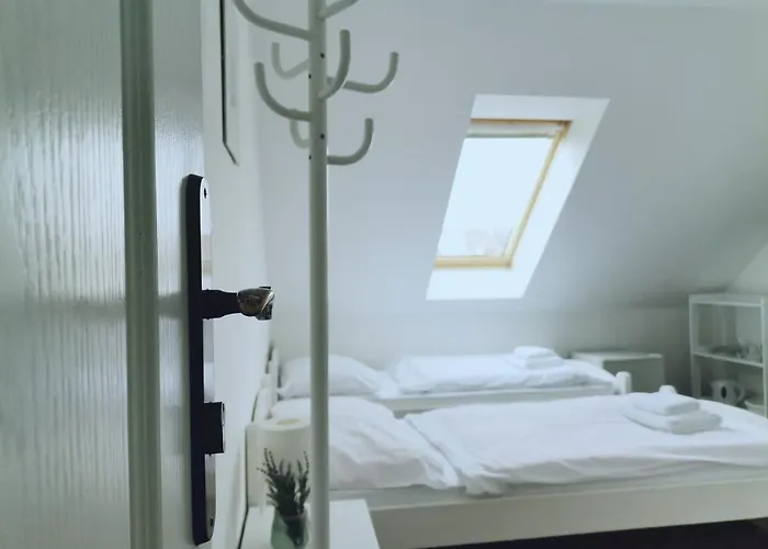Pod Kostelickem 3* Třebíč